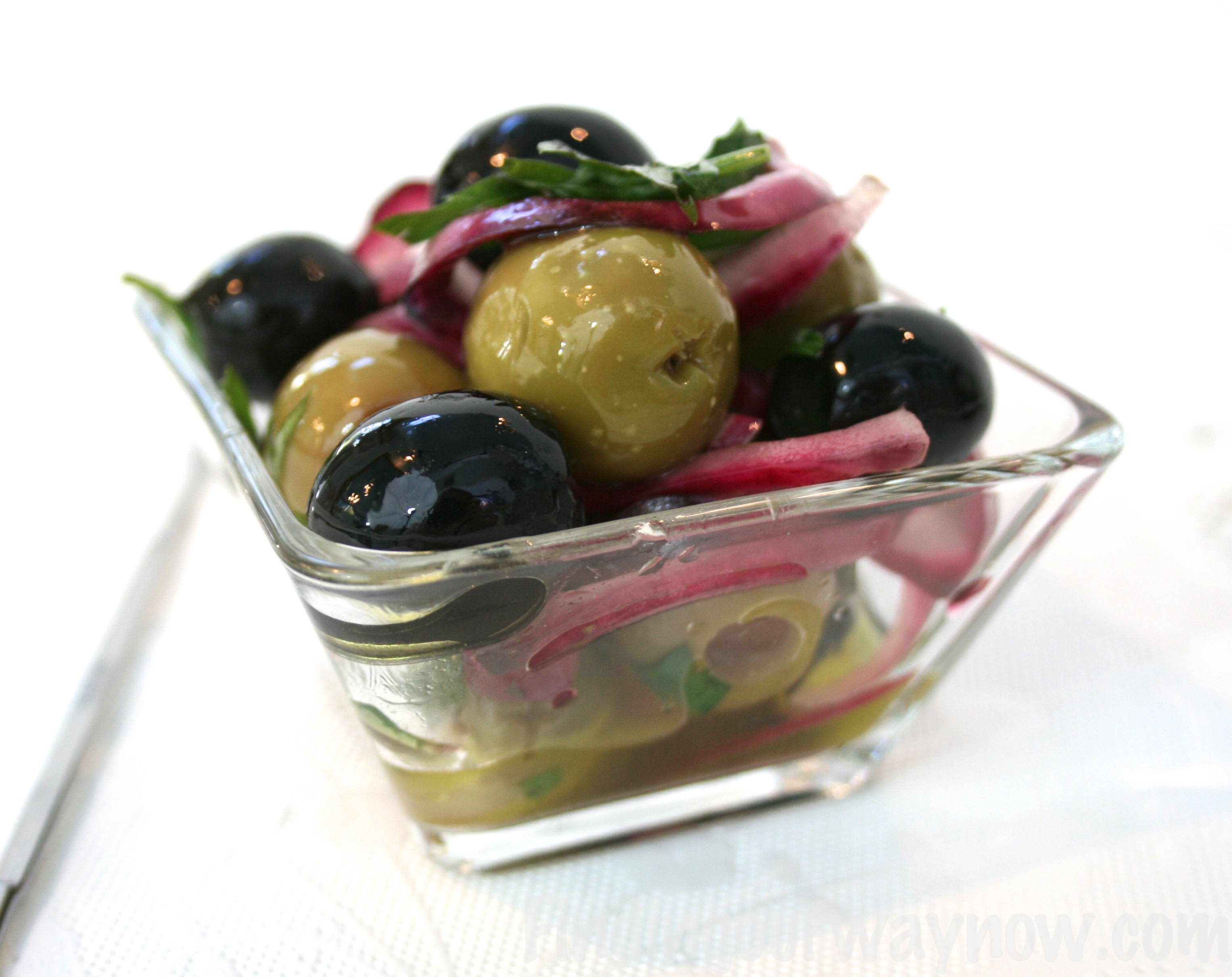 Garlic Olives For A Busy Cook: #Recipe - Finding Our Way Now