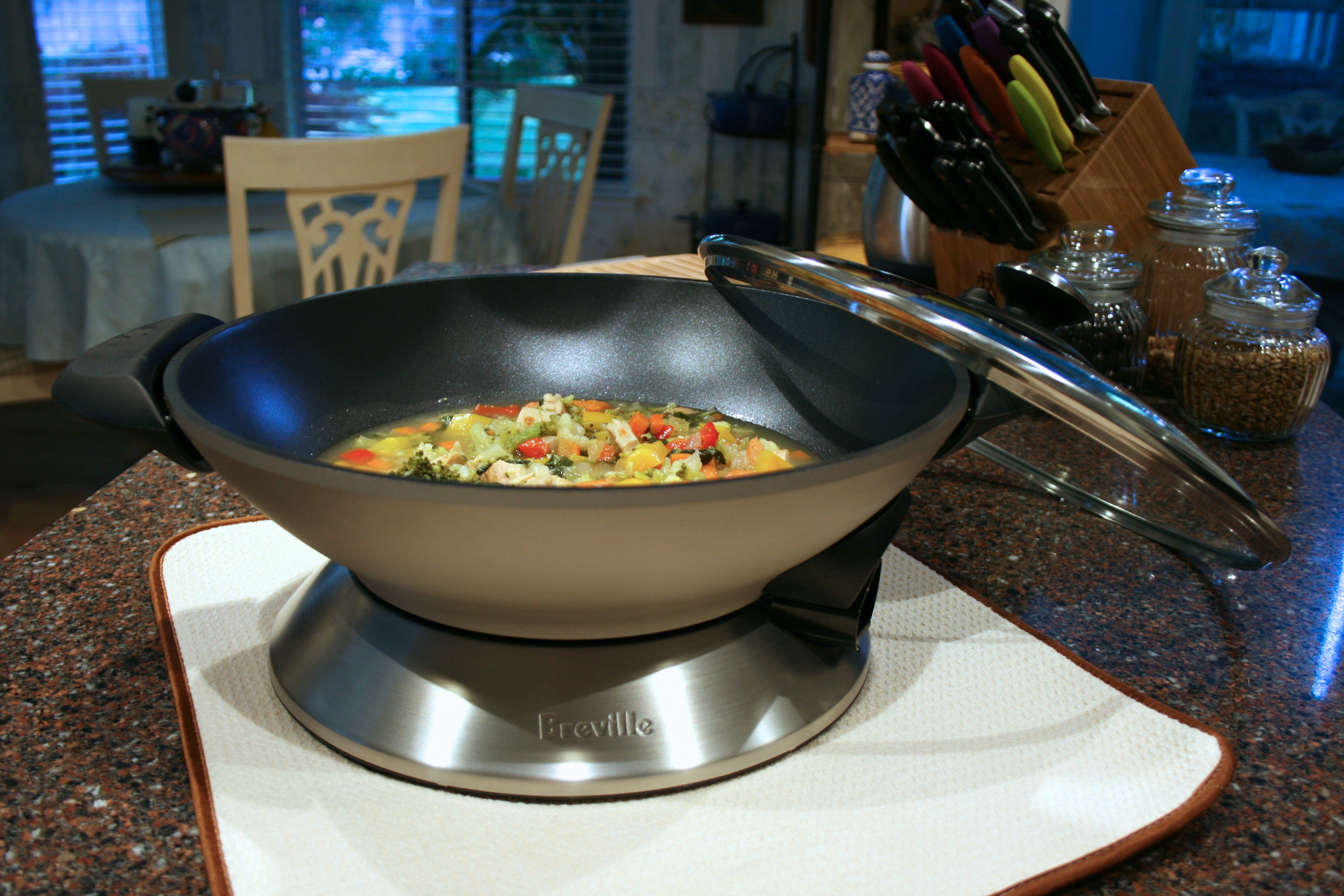 Breville Electric Wok: #Product #Review - Finding Our Way Now.