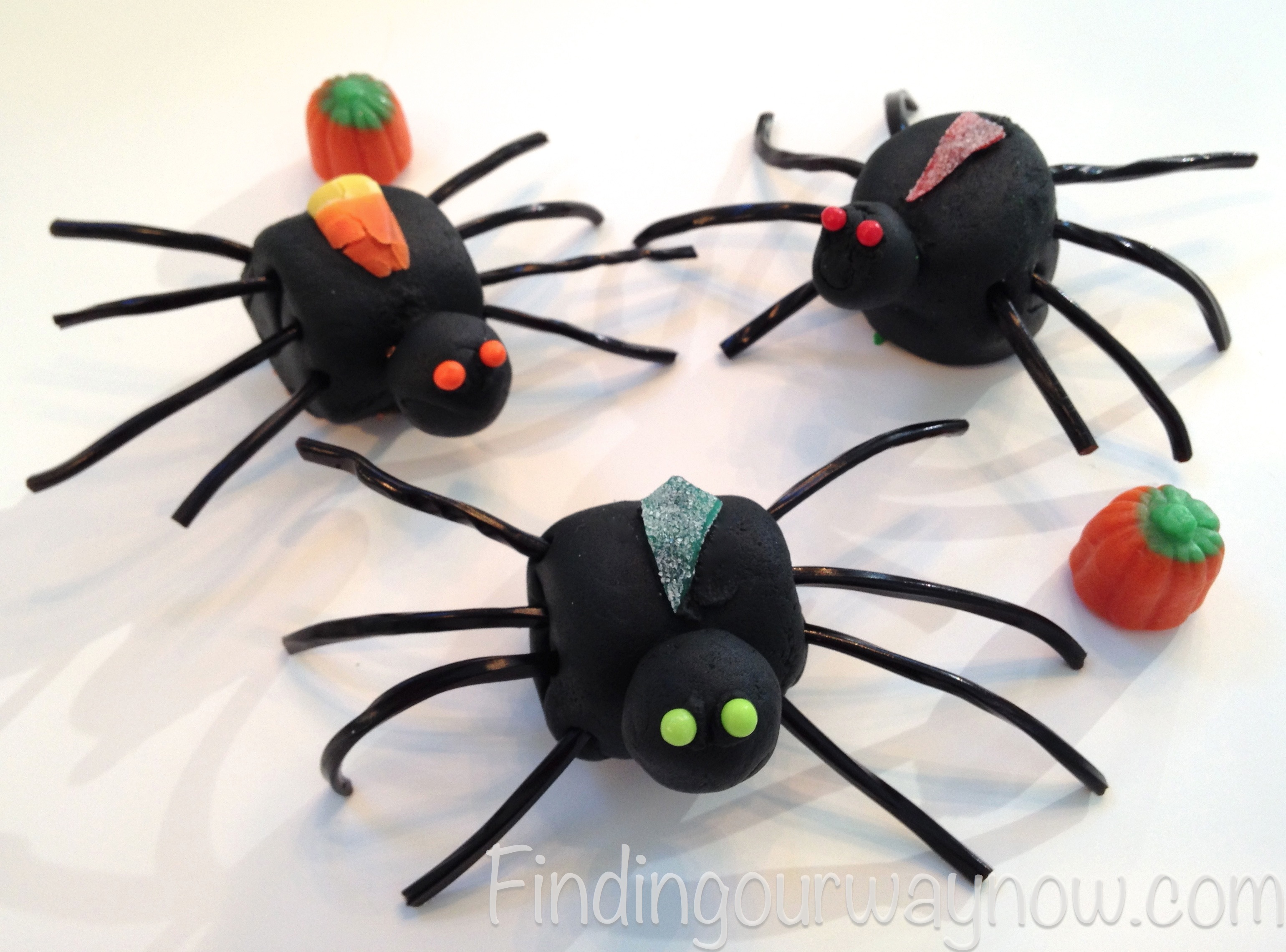 Halloween Spiders, findingourwaynow.com