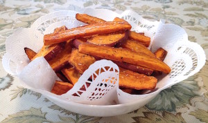 Oven Sweet Potato Fries, findingourwaynow.com